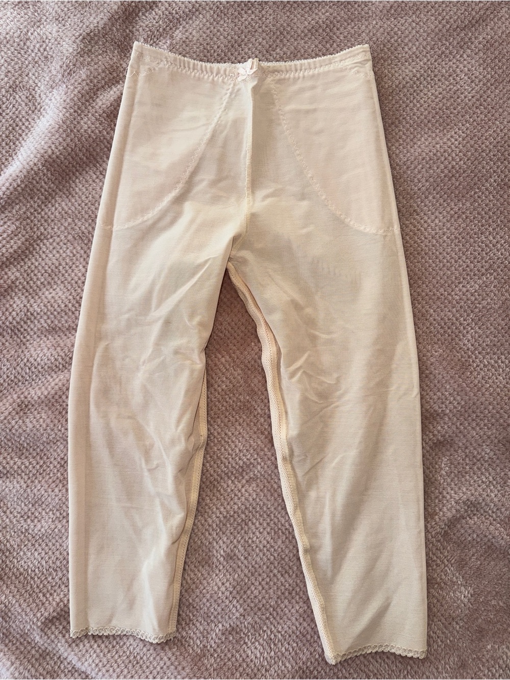 Vassarette Vintage Light Cream Shapewear/Girdle